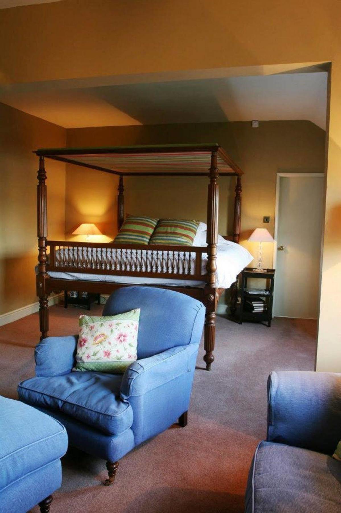 The White Swan 4*