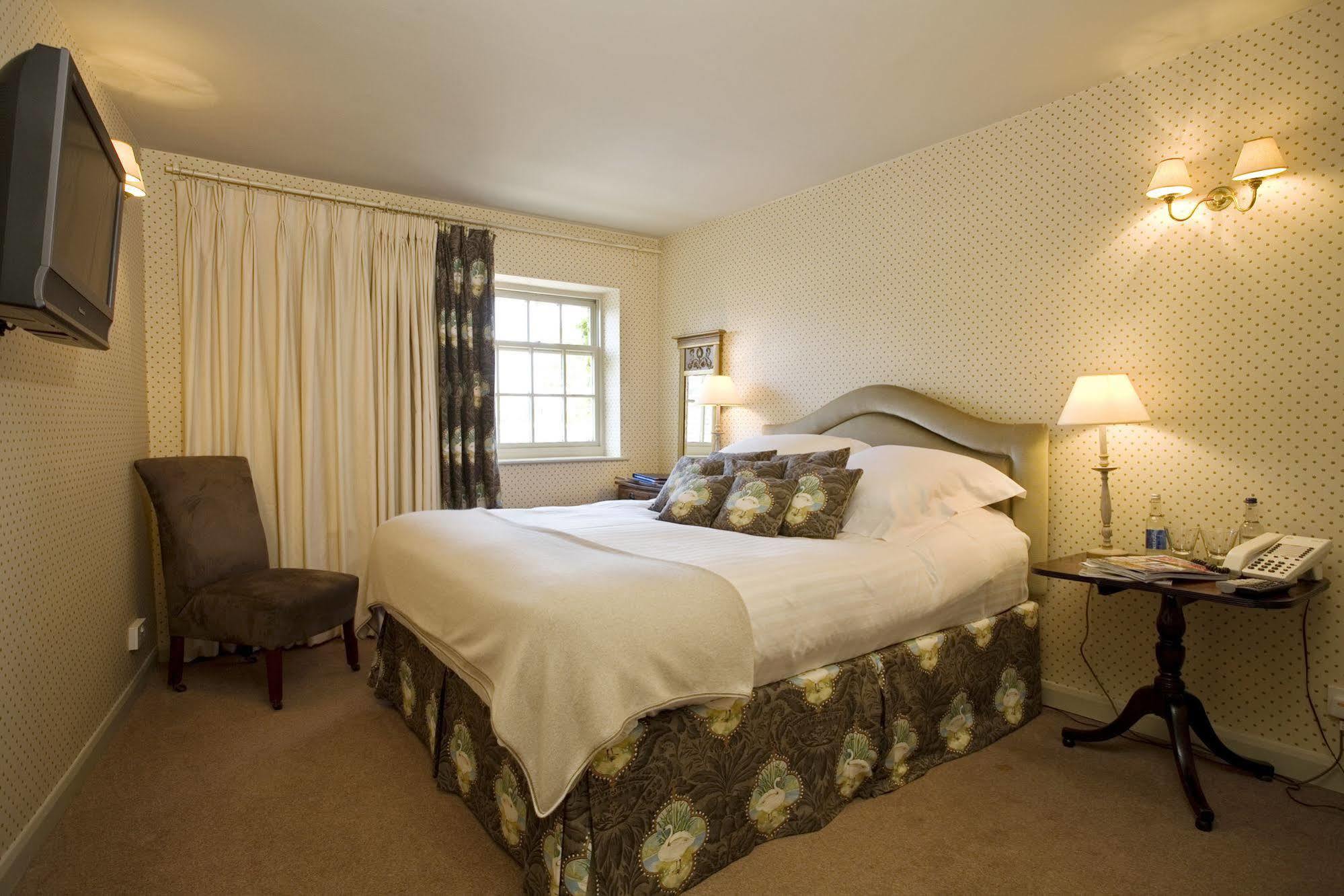 The White Swan 4*